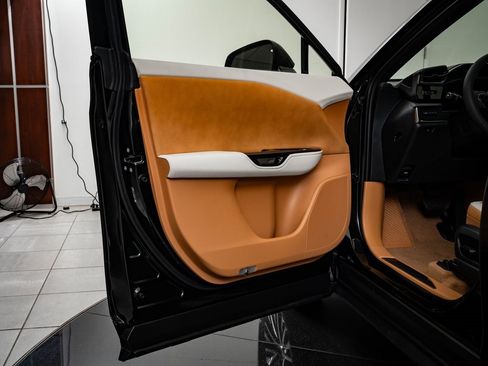 New 2026 Lexus RZ 350e 2WD image 25