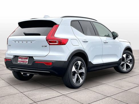 New 2026 Volvo XC40 B5 Plus w/ Protection Package Premier image 4