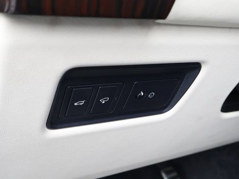 Used 2016 Land Rover Range Rover Long Wheelbase Supercharged AWD/4WD image 16