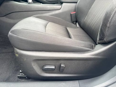 Used 2025 Nissan Altima 2.5 SV FWD image 17