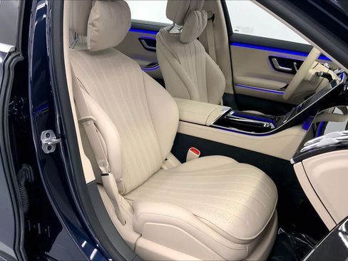 Used 2022 Mercedes-Benz S 500 4MATIC image 11