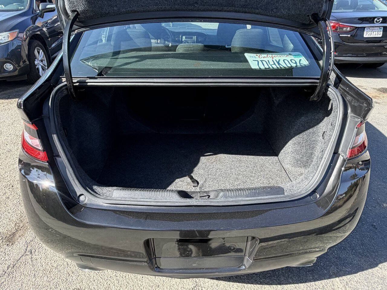 Used 2013 Dodge Dart SXT w/ SXT Special Edition Group FWD image 6
