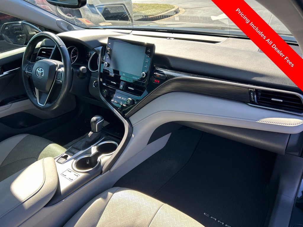 Used 2022 Toyota Camry XLE w/ Navigation Package FWD image 24