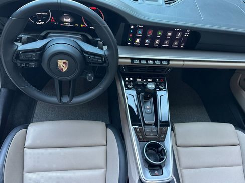 Used 2025 Porsche 911 Carrera RWD image 6