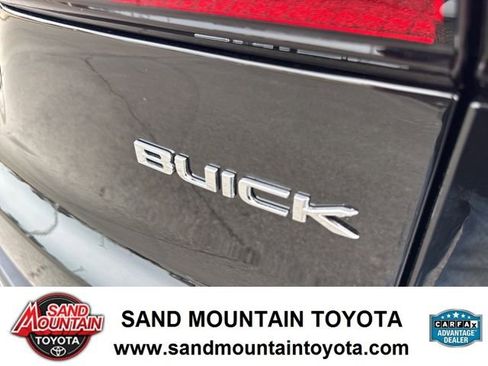 Used 2025 Buick Enclave Preferred image 9