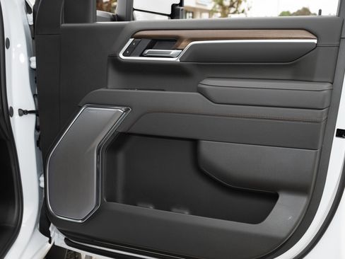 New 2025 Chevrolet Silverado 2500 High Country w/ Technology Package image 42