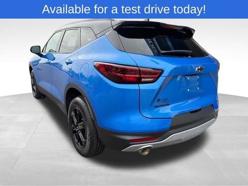 Used 2024 Chevrolet Blazer LT w/ Midnight/Sport Edition FWD image 3