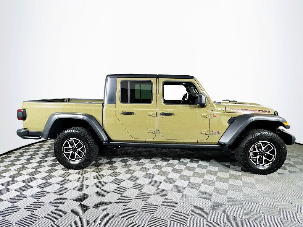 Used 2026 Jeep Gladiator Rubicon w/ Steel Power Dome Hood Package AWD/4WD image 8