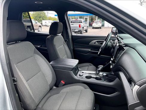 Used 2023 Chevrolet Traverse LT AWD/4WD image 11