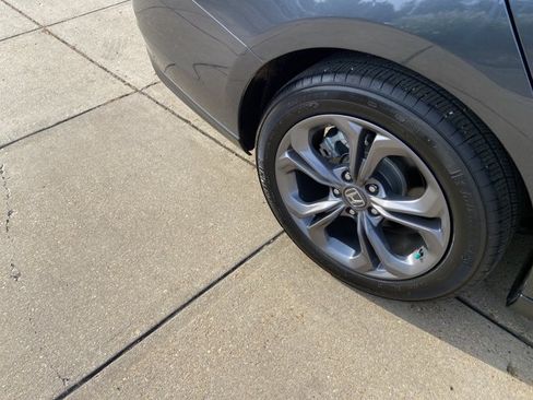 Used 2024 Honda Accord EX image 31