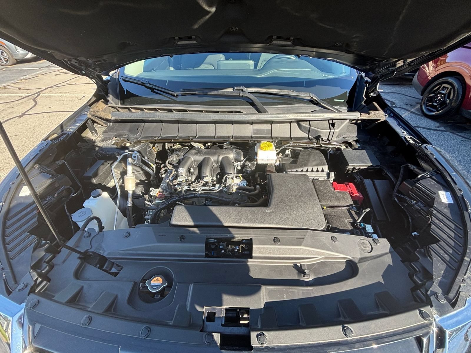 Used 2025 Nissan Pathfinder SV AWD/4WD image 34