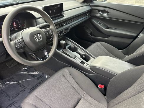 Used 2023 Honda Accord EX image 11