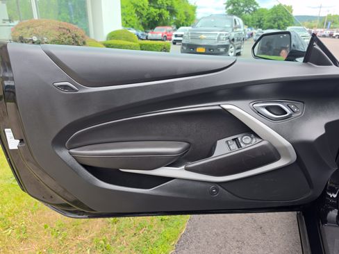 Used 2018 Chevrolet Camaro SS RWD image 20