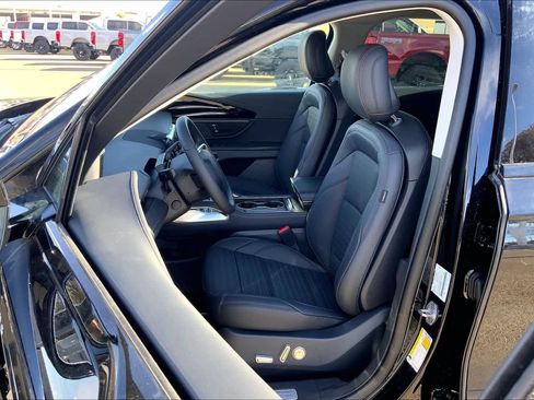 New 2026 Lincoln Nautilus Reserve image 9