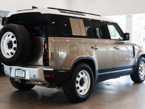 Used 2024 Land Rover Defender 110 S AWD/4WD image 4