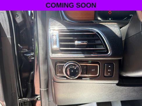 Used 2018 Lincoln Navigator Reserve w/ Technology Package AWD/4WD image 14