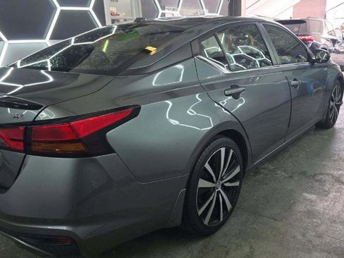 Used 2019 Nissan Altima 2.5 SR FWD image 3