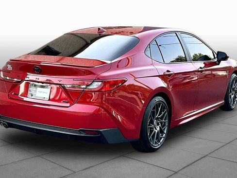 Used 2025 Toyota Camry SE w/ Convenience Package FWD image 13