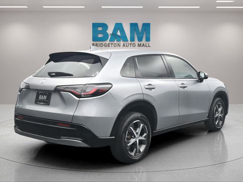 Used 2024 Honda HR-V EX-L image 3