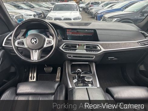 Used 2022 BMW X7 xDrive40i w/ M Sport Package image 22