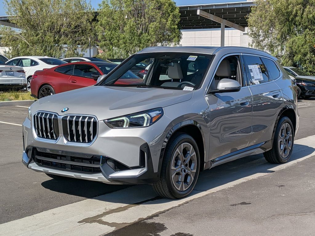 Certified 2025 BMW X1 xDrive28i AWD/4WD image 2