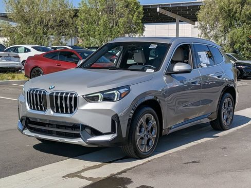 Used 2025 BMW X1 xDrive28i AWD/4WD image 2