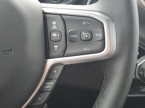 Used 2025 RAM 1500 Big Horn AWD/4WD image 23