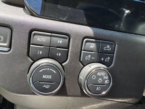 Used 2024 Chevrolet Silverado 2500 LTZ w/ LTZ Plus Package AWD/4WD image 31