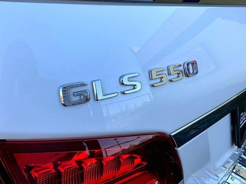 Used 2019 Mercedes-Benz GLS 550 4MATIC image 34