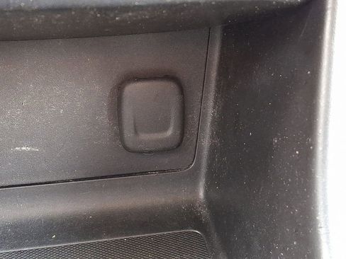Used 2017 Chevrolet Colorado W/T AWD/4WD image 24