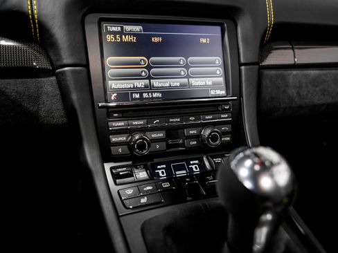 Used 2016 Porsche Boxster Spyder image 13