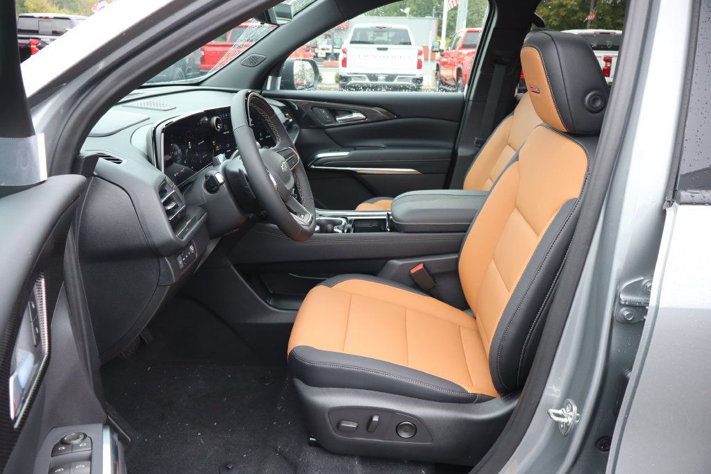 New 2027 Chevrolet Traverse Z71 w/ Enhanced Driving Package AWD/4WD image 5