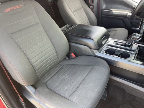 Used 2018 Ford F150 XLT w/ Equipment Group 302A Luxury AWD/4WD image 12
