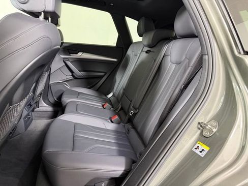 Used 2025 Audi Q5 2.0T Premium w/ Convenience Plus Package image 21
