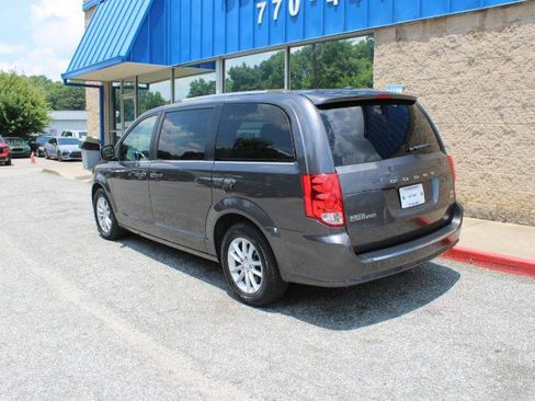 Used 2018 Dodge Grand Caravan SXT FWD image 4
