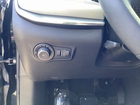 Used 2024 Jeep Compass Limited image 15