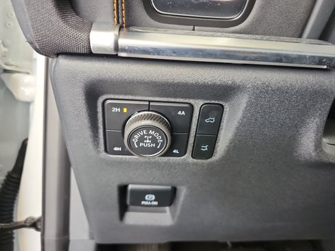 Certified 2025 Ford Expedition Tremor AWD/4WD image 12