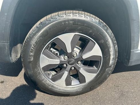 Used 2022 Jeep Grand Cherokee Limited 4xe AWD/4WD image 33