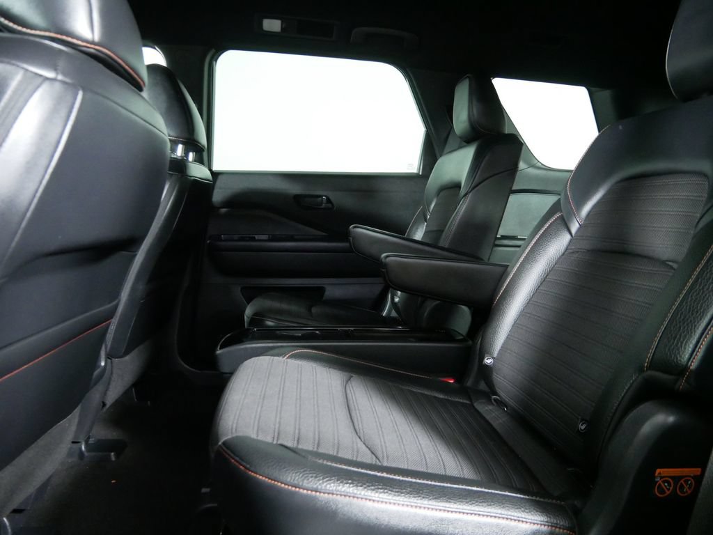Used 2023 Nissan Pathfinder Rock Creek AWD/4WD image 16