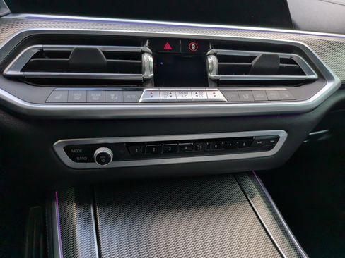 Used 2020 BMW X5 sDrive40i w/ M Sport Package RWD image 19