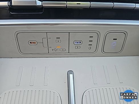 Used 2024 Hyundai Santa Fe Limited image 21