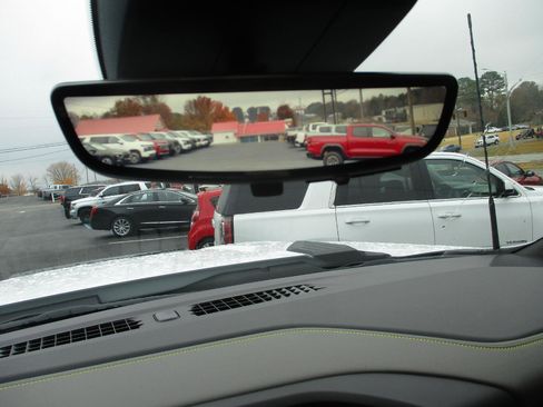 New 2026 Chevrolet Silverado 2500 ZR2 image 21