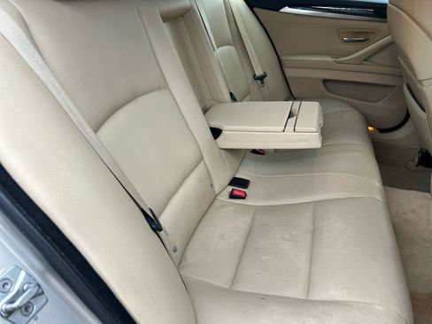 Used 2011 BMW 528i Sedan image 11