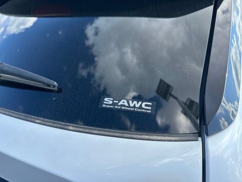 Used 2024 Mitsubishi Outlander SE AWD/4WD image 9