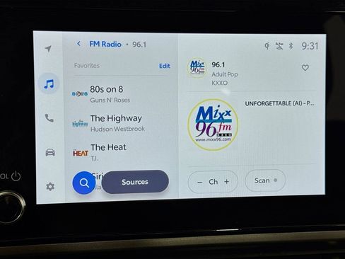 Used 2025 Toyota Camry LE image 30
