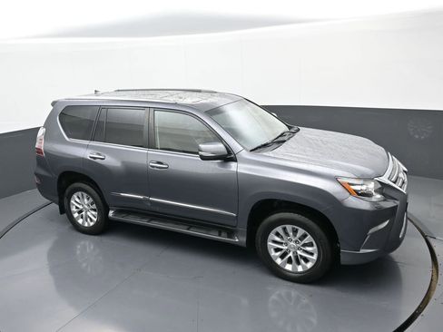 Used 2018 Lexus GX 460 Premium w/ Premium Package AWD/4WD image 28