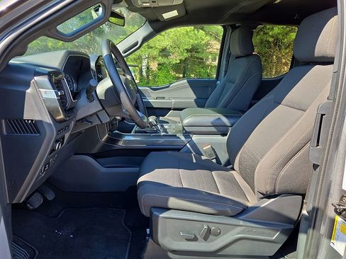 Used 2023 Ford F150 XLT w/ Equipment Group 302A High image 13