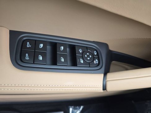 New 2026 Porsche Cayenne AWD/4WD image 16