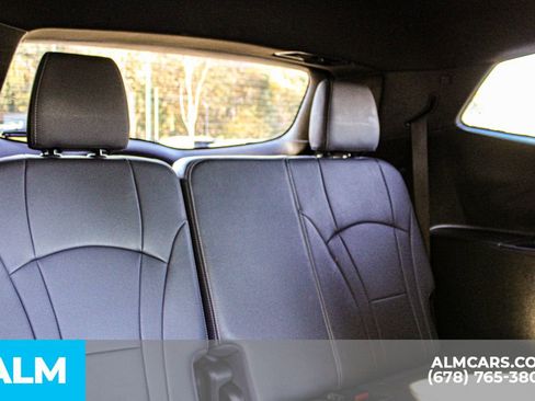 Used 2024 Buick Enclave Premium image 21