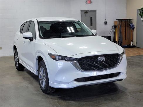 New 2025 MAZDA CX-5 AWD 2.5 S w/ Select Package image 4